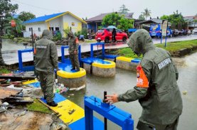 Cuaca Ekstrem, SAR Brimob Bone Pantau Daerah Rawan Banjir