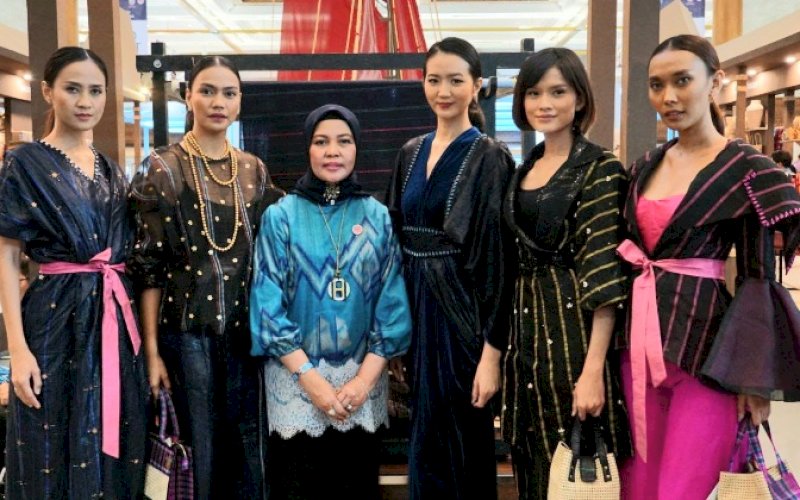 Inacraft 2023, Busana Kain Kajang dan Bira Tampil di Fashion Show