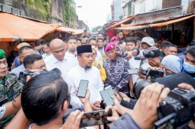 Gubernur Sulsel Pantau Stok dan Harga Bahan Pokok di Pasar Terong