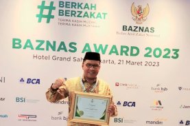 Danny Pomanto Raih Penghargaan Baznas Award 2023