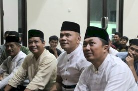 Safari Ramadan, Danyon Brimob Bersama Pemkab Bone Sambangi Mare