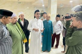 Rudianto Lallo Bersama Sekretaris MUI Makassar Kunjungi Masjid Ittifaqul Jamaah