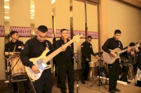 Tenri Betta Perkusi Pukau Tamu Undangan di Novena Hotel