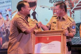 Andi Utta Terima Penghargaan Mitigasi dan Adaptasi Perubahan Iklim