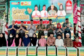 Gebyar Ramadan, Danny Pomanto Dampingi Pangdam XIV Hasanuddin Bagi-bagi Sembako ke Anak Yatim Piatu