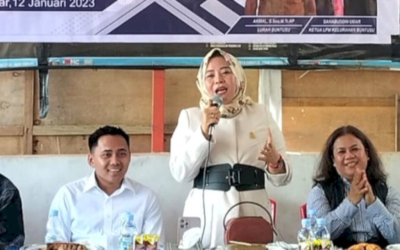 MUSRENBANG. Anggota DPRD Kota Makassar Nunung Dasniar, Al Hidayat Samsu serta Galmerrya Kondorura hadiri Musyawarah Rencana Pembangunan (Musrenbang) di Kecamatan Tamalanrea, Kota Makassar, Kamis (12/1/2023). foto: istimewa