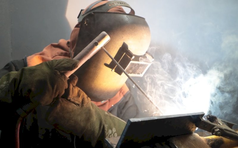 TAMBANG. Aktivitas pekerja tambang di PT Vale Indonesia Tbk (PT Vale). foto: istimewa