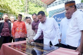 Gubernur Sulsel Resmikan Sekretariat IKA SMAN 6 Makassar
