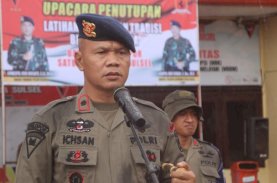 Personel Brimob Bone Latihan Antianarki