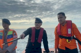 Nelayan Diduga Tenggelam di Perairan Bone, Danyon Brimob Pimpin Pencarian
