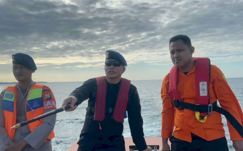 Kompol Nur Ichsan (tengah). foto: istimewa