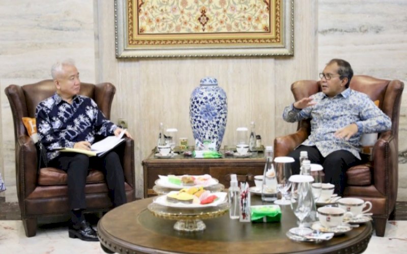 PERTEMUAN. Wali Kota Makassar Moh Ramdhan Pomanto menerima kunjungan Duta Besar (Dubes) Korea Selatan untuk Indonesia Mr Lee San Deok di kediamannya, Jl Amirullah, Makassar, Rabu (28/6/2023). foto: istimewa