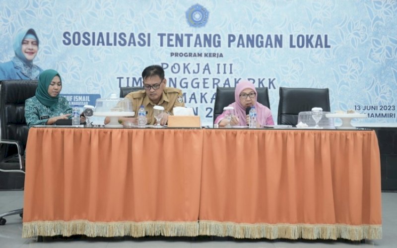 SOSIALISASI. TP PKK Kota Makassar melalui Pokja III menggelar Sosialisasi tentang Pangan Lokal di Baruga Anging Mamiri Makassar, Selasa (13/6/2023). foto: istimewa