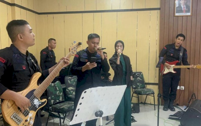 Tenri Betta Band Brimob Bone. foto: istimewa