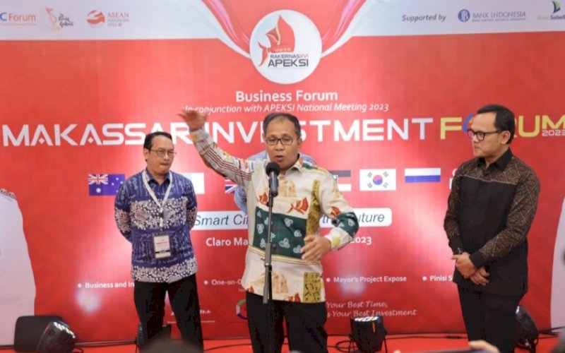 MIF 2023. Wali Kota Makassar Moh Ramdhan Pomanto bersama Ketua Umum APEKSI Bima Arya di sela-sela acara Makassar Investment Forum (MIF) 2023 yang merupakan salah satu rangkaian Rakernas APEKSI 2023 di Hotel Claro Makassar, Jumat (14/7/2023). foto: istimewa