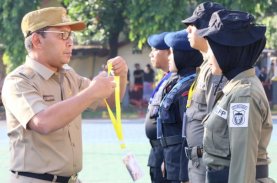 Pemkot Makassar Gandeng Brimob Polda Sulsel Kembangkan Kapasitas Personel Satpol PP