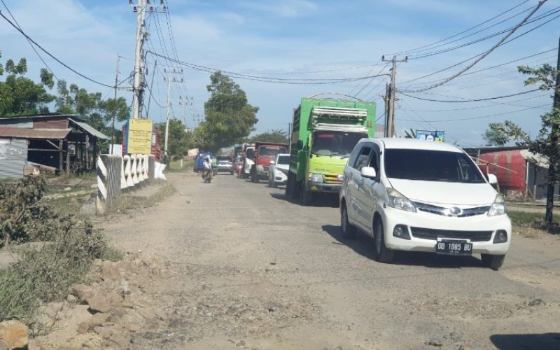 Jalan poros Sidrap-Soppeng. foto: istimewa