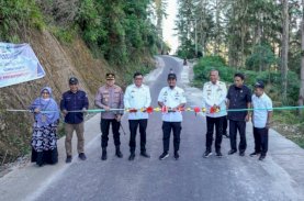 Gubernur Sulsel Resmikan Ruas Jalan Bonglo-Pantilang di Luwu