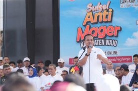 Gubernur Sulsel Bersama 20 Ribu Warga Wajo Jalan Sehat Anti Mager
