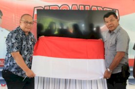 Kajari Bulukumba Sumbang 100 Bendera Merah Putih
