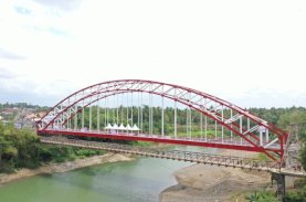 Bupati Sebut Pembangunan Jembatan Pacongkang Bukti Perhatian Gubernur Sulsel Terhadap Masyarakat Soppeng