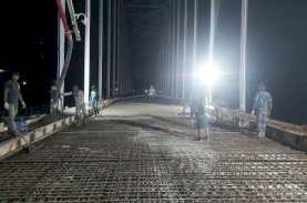 Pemprov Sulsel Sedang Pengecoran Lantai Jembatan Pacongkang