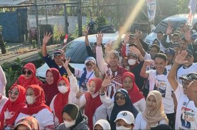 Puluhan Ribu Warga Ikuti Jalan Sehat Merdeka Anak Rakyat