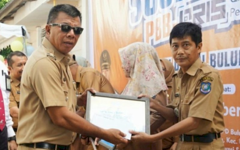 Realisasi PBB 100 Persen, Andi Utta Beri Penghargaan