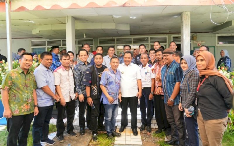 KUNJUNGAN KERJA. Pj Gubernur Sulsel, Bahtiar Baharuddin, melakukan kunjungan kerja ke Kabupaten Wajo, Minggu (24/9/2023). foto: istimewa