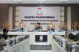Rapat Paripurna DPRD Makassar, Wawali Sampaikan Poin Ranperda Penyelenggaraan Kota Layak Anak 