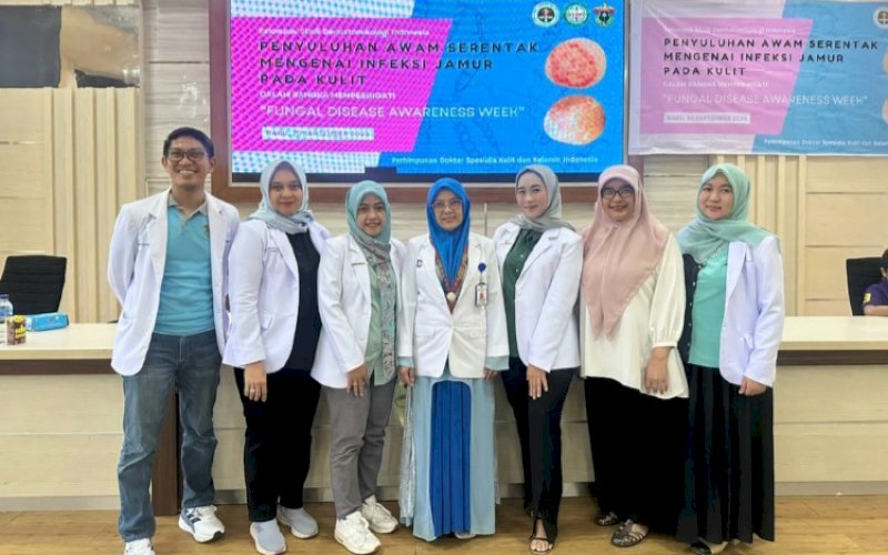 PENYULUHAN. Para dokter spesialis dermatologi, venereologi, dan estetika menjadi edukator maupun fasilitator penyuluhan awam mengenai infeksi jamur pada kulit. foto: istimewa
