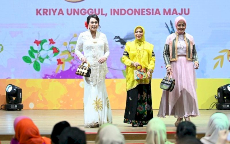 Sofha Marwah Bahtiar (tengah). foto: istimewa