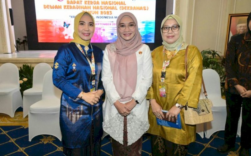 Sofha Marwah Bahtiar (tengah). foto: istimewa
