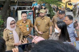 Camat Panakkukang Pantau Penertiban Aset Fasum Milik Pemkot Makassar