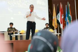 Danny Pomanto Sharing Transformasi Kepimpinan Era 5.0 dengan Ribuan Mahasiswa UIN Alauddin Makassar