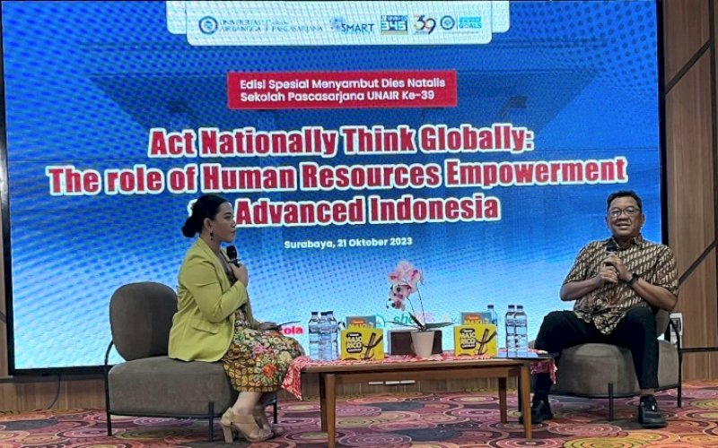 TALKSHOW. Dirut PT Pelindo Jasa Maritim bagian dari PT Pelabuhan Indonesia (Persero), Prasetyadi, didapuk sebagai narasumber dalam talkshow yang diselenggarakan Sekolah Pascasarjana Universitas Airlangga (Unair) bertajuk 'Act Nationally Think Globally: The Role of Human Resources Empowerment for Advanced Indonesia', Sabtu (21/10/2023). foto: istimewa