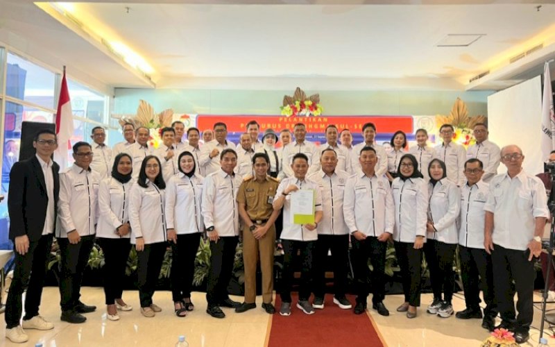 PELANTIKAN. M Yusuf Sandy yang juga merupakan General Manager MaxOne Hotel & Resort Makassar dilantik sebagai Ketua DPD IHGMA Sulsel Periode 2023-2026. foto: istimewa
