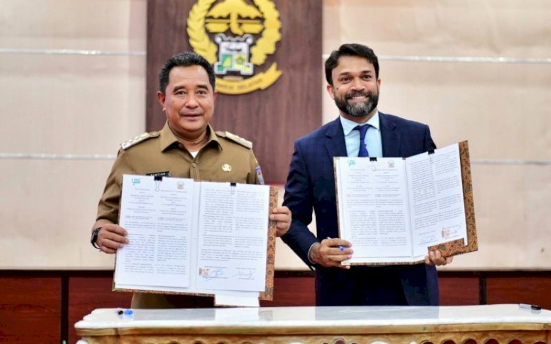 MOU. Pemprov Sulsel bersama PT Yas Exports International (YEI) melakukan penandatanganan Memorandum of Understanding (MoU)&nbsp;tentang pembelian hasil budidaya pisang cavendish di Kantor Gubernur Sulsel, Senin (27/11/2023). foto: istimewa&nbsp;
