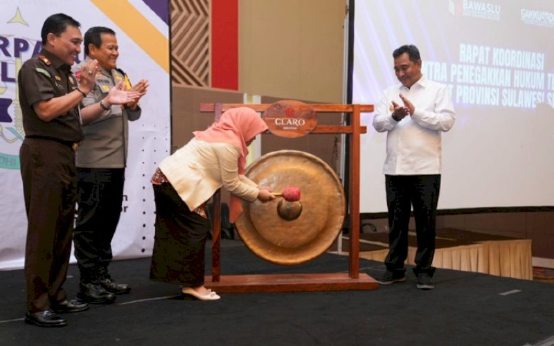 RAKOR. Rapat Koordinasi Gakkumdu Pemprov Sulsel, Kapolda Sulsel, Kejati Sulsel, dan Bawaslu Sulsel di Hotel Claro Makassar, Senin (13/11/2023).&nbsp;foto: istimewa