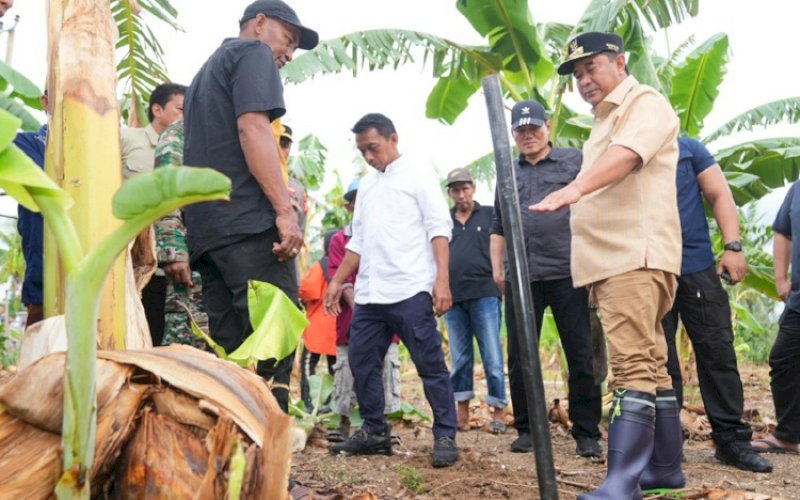 Bahtiar Baharuddin (kanan). foto: istimewa