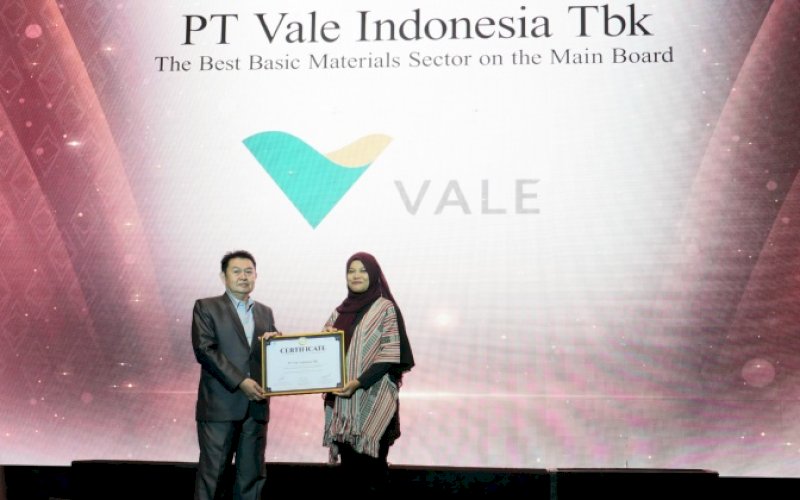 CSA AWARDS. PT Vale Indonesia Tbk (PT Vale) mendapat penghargaan Certified Securities Analyst (CSA) Awards 2023 yang diserahkan pada seremoni yang berlangsung di Menara 165, Granada Ballroom Jakarta, Kamis (23/11/2023).&nbsp;foto: istimewa