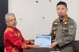 Satpol PP Sulsel Raih Penghargaan OPD Paling Tertib Arsip