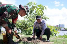 Hari Juang TNI AD Ke-78, Danny Pomanto Penghijauan Lingkungan di CPI&nbsp;Makassar