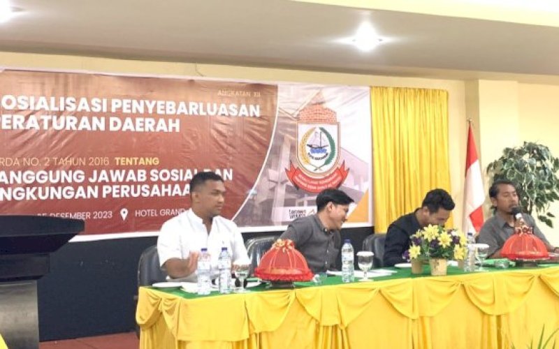 SOSIALISASI. Sekretariat DPRD Kota Makassar sosialisasikan Perda Tanggung Jawab Sosial dan Lingkungan Perusahaan (TSLP) di Hotel Grand Asia Makassar, Selasa (5/12/2023). foto: istimewa
