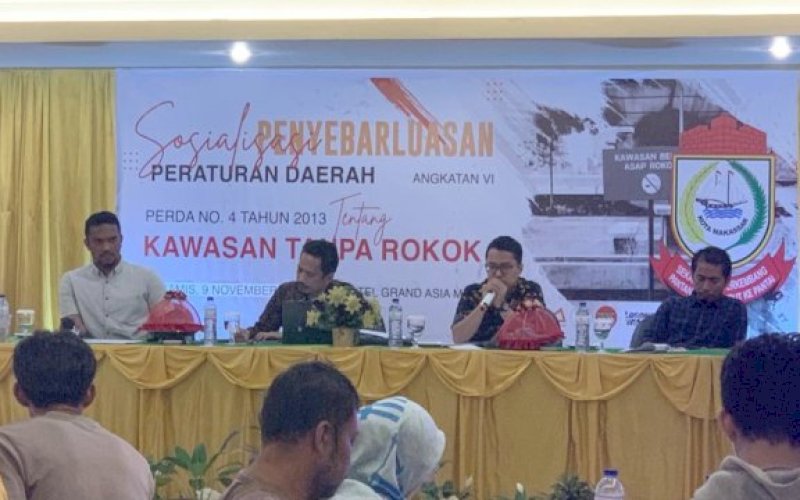 SOSIALISASI. Sekretariat DPRD Kota Makassar sosialisasikan Perda Kawasan Tanpa Rokok, Kamis (9/11/2023). foto: istimewa