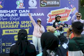 Sofha Marwah Senam Bersama Warga di Car Free Day Sudirman