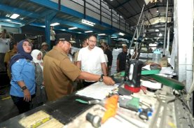 Pj Gubernur Sulsel Cek Kesiapan Gudang Logistik Pemilu Makassar