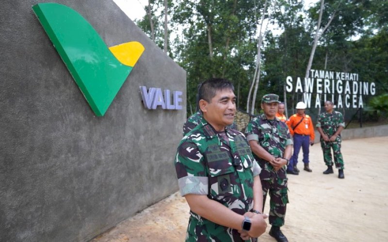 KUNJUNGAN. Komandan Resor Militer (Danrem) 141/Toddopuli, Brigjen TNI Sugeng Hartono, melakukan kunjungan kerja ke Luwu Timur, termasuk ke wilayah operasional PT Vale Indonesia, Minggu (21/1/2024). foro: istimewa