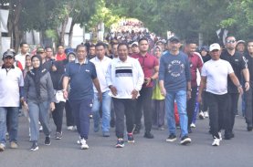 Pj Gubernur Bersama Warga Wajo Isi Libur Nasional dan Cuti Bersama dengan Senam Jantung Sehat