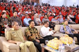 Danny Pomanto Dampingi Adik Prabowo Subianto dan Mentan di Unhas